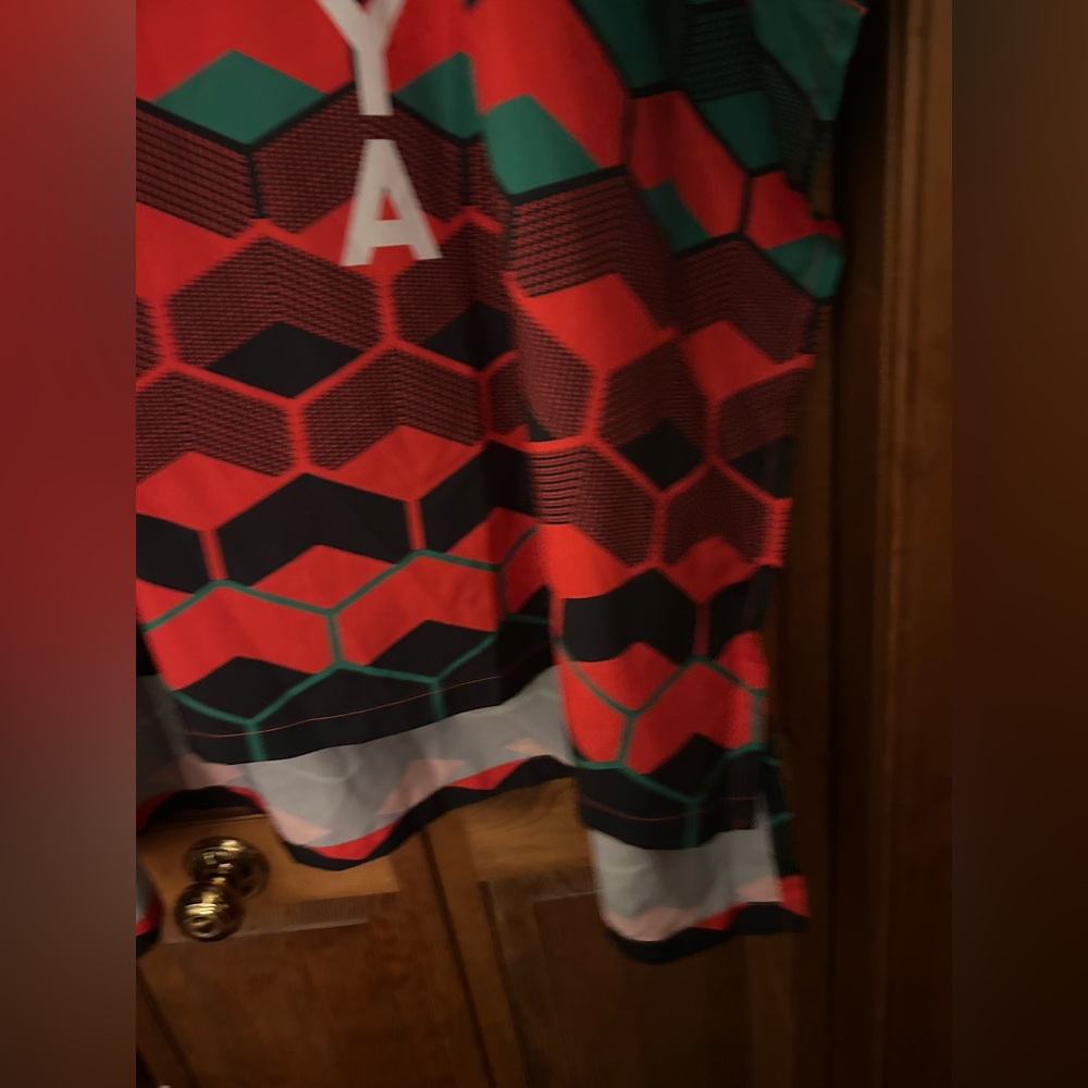 Nike Unisex Sporty Athleisure Oversized Kenya Sz S/M Red Green Black Red Poncho - Picture 8 of 16